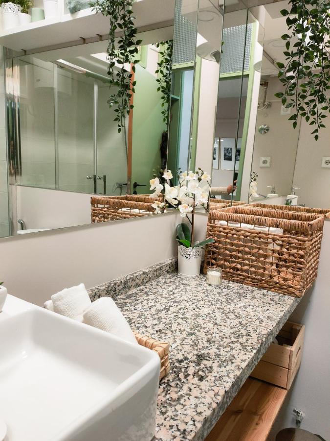 Porto Santa Catarina - Apartment With Terrace Екстер'єр фото